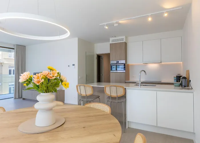 Lecomte - Beatrice Walks 192 * Oostende