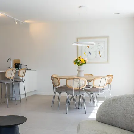 Lecomte - Beatrice Walks 192 Apartman