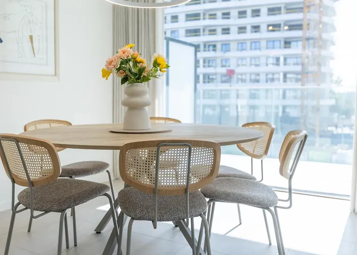 Lecomte - Beatrice Walks 192 Apartment